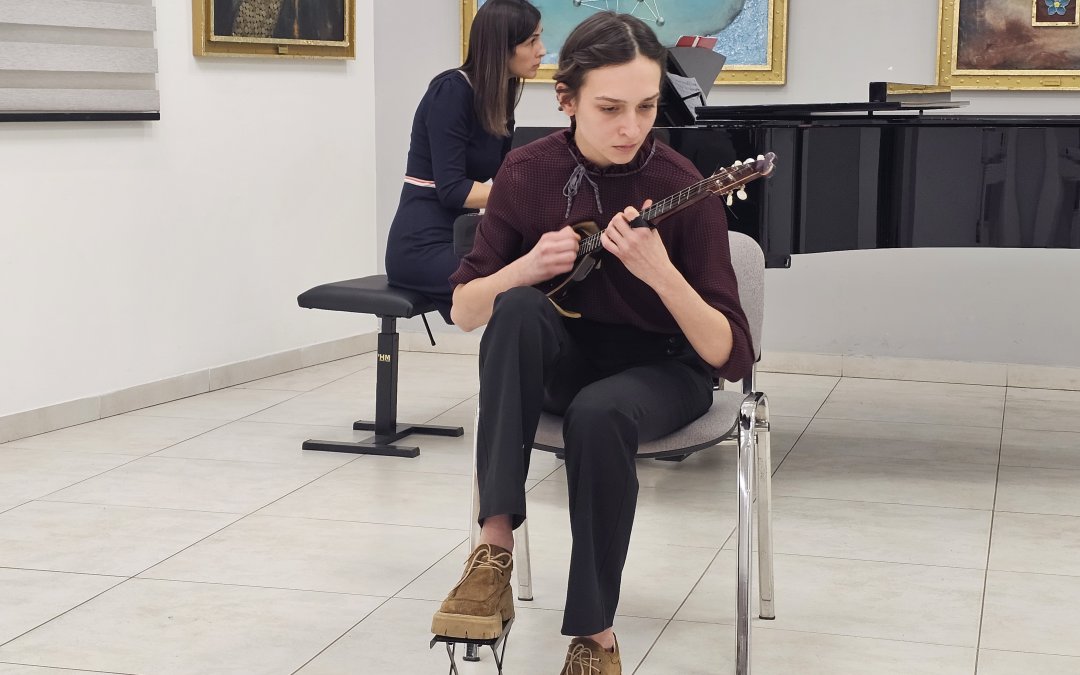 ОДРЖАН КОНЦЕРТ КАТЕДРЕ ЗА ГУДАЧКЕ И ТРЗАЧКЕ ИНСТРУМЕНТЕ!