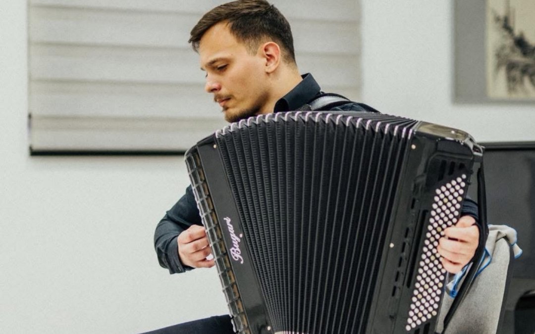 СОЛИСТИЧКИ КОНЦЕРТ СТЕФАНА ДИМИТРИЈЕВИЋА, УТОРАК 14.04.2026. У 19 ЧАСОВА!