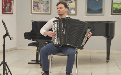 ОДРЖАН СОЛИСТИЧКИ КОНЦЕРТ АКОРДЕОНИСТЕ СТЕФАНА ДИМИТРИЈЕВИЋА!